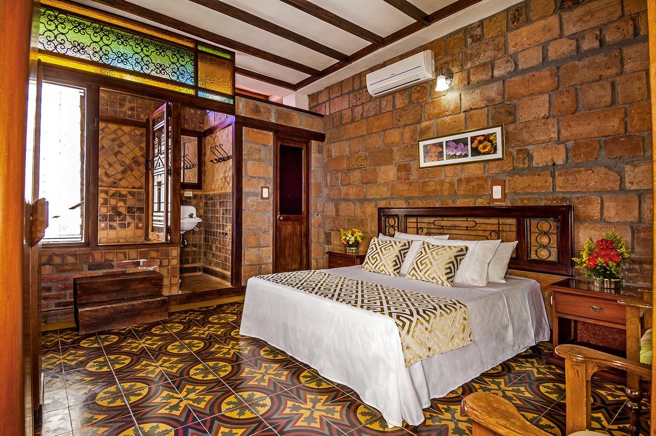 Hosteria De La Plaza Menor Santa Fe de Antioquia Exterior foto